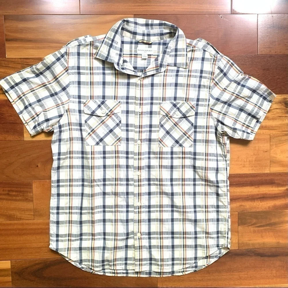Banana Republic Plaid Short Sleeve Shirt
